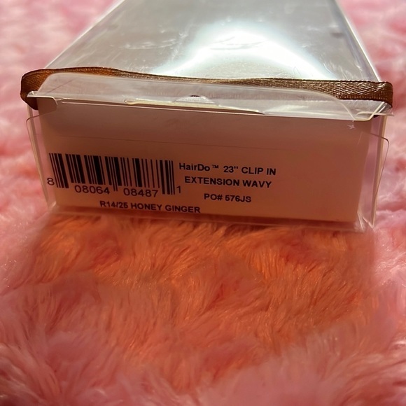 𝅺Hairdo HairUWear Honey Ginger 23” Clip-In Wavy Hair Extensions - Picture 4 of 5